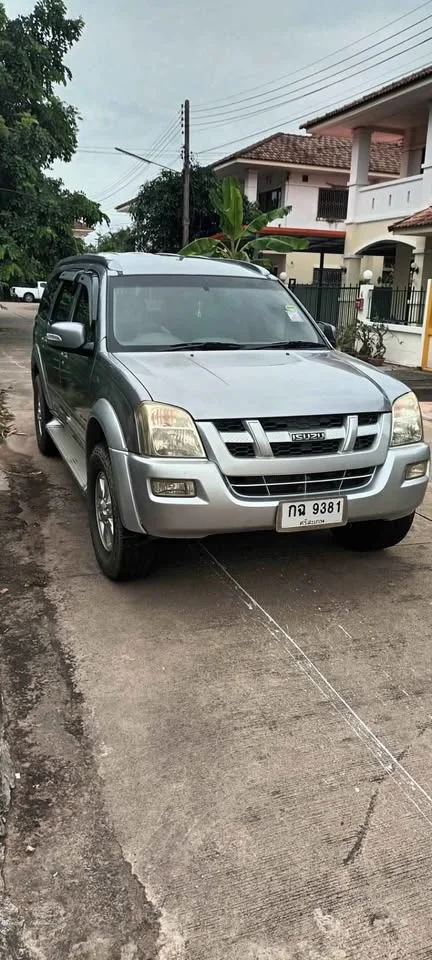 2006 Isuzu MU-7 2