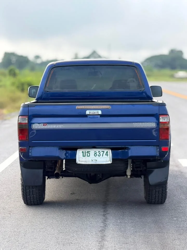 2003 Toyota Hilux Tiger VI 3