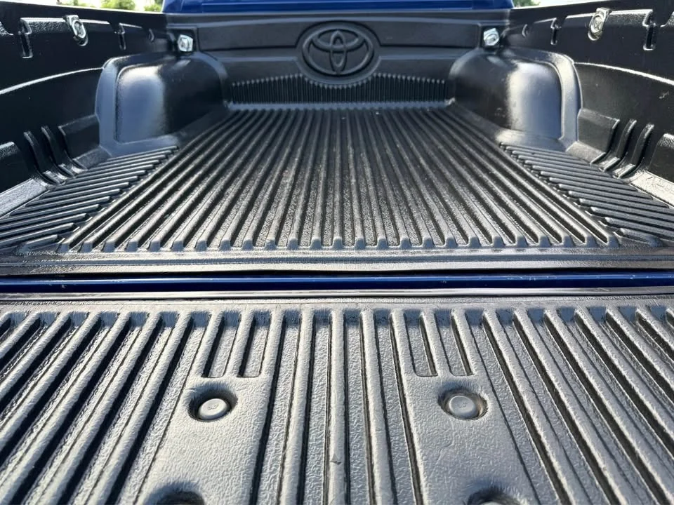2003 Toyota Hilux Tiger VI 2