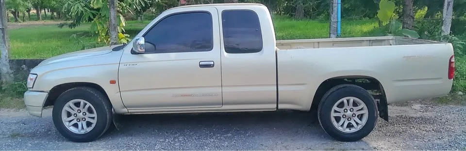 2002 Toyota Hilux Tiger VI 2