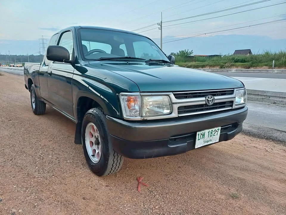 2000 Toyota Hilux Tiger VI 3