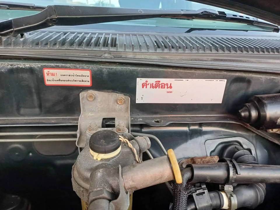 2000 Toyota Hilux Tiger VI 2