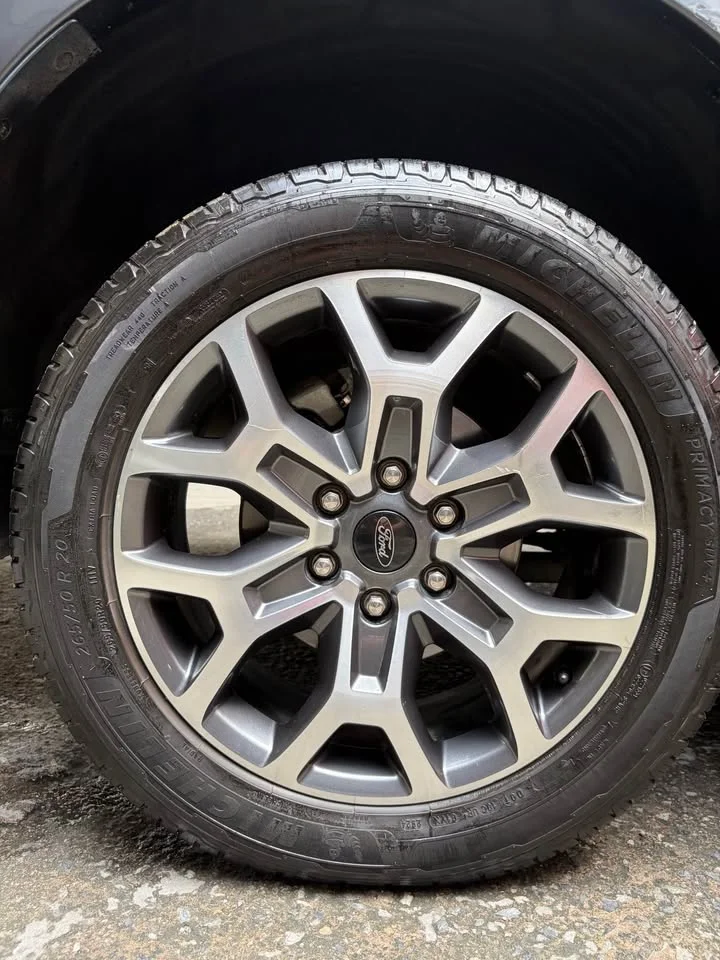 2022 Ford Everest III 2