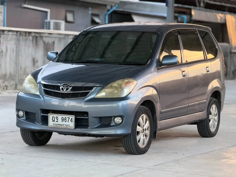 2010 Toyota Avanza I 3