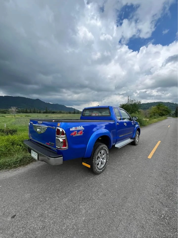 2012 Toyota Hilux VII 3