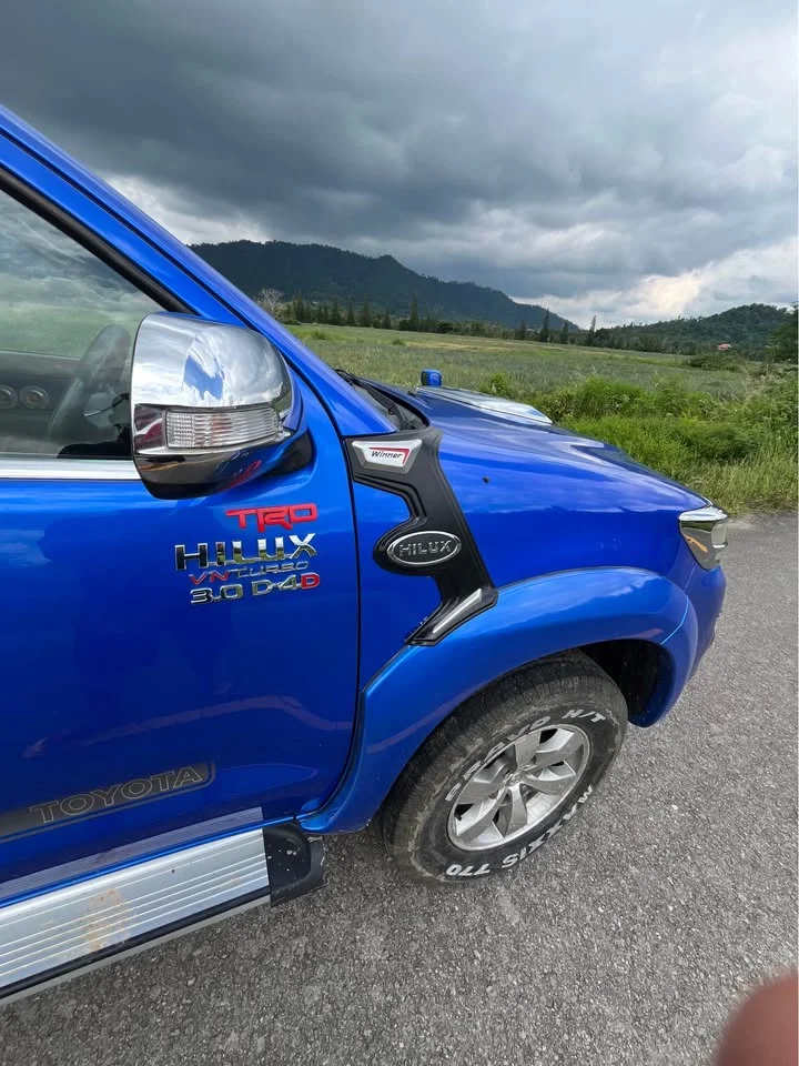 2012 Toyota Hilux VII 2