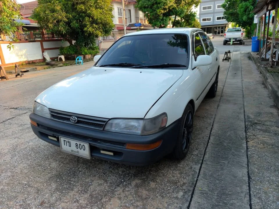 Toyota Corolla Altis VII (E100) 3