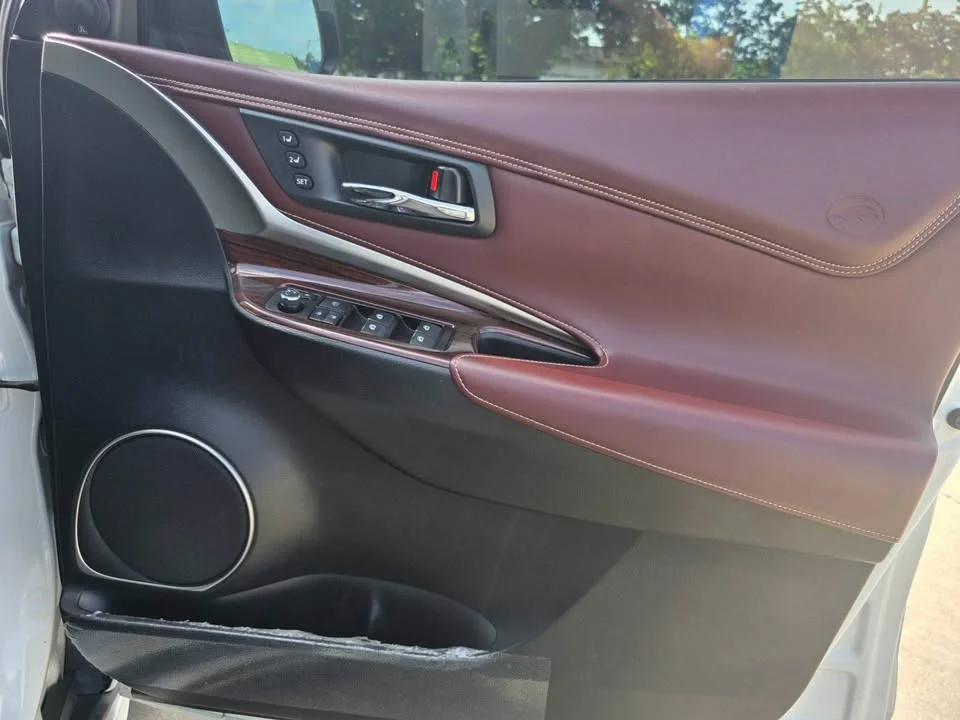 2015 Toyota Harrier III 2