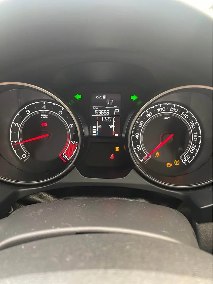 2017 MG 5 I  3