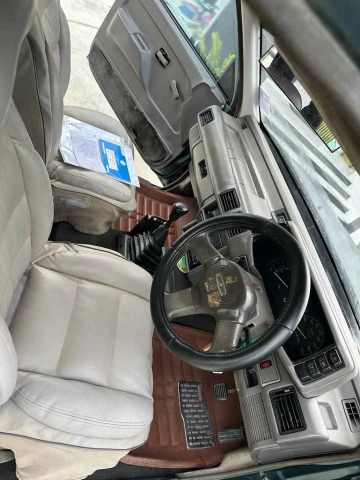 1994 Isuzu TFR III 2
