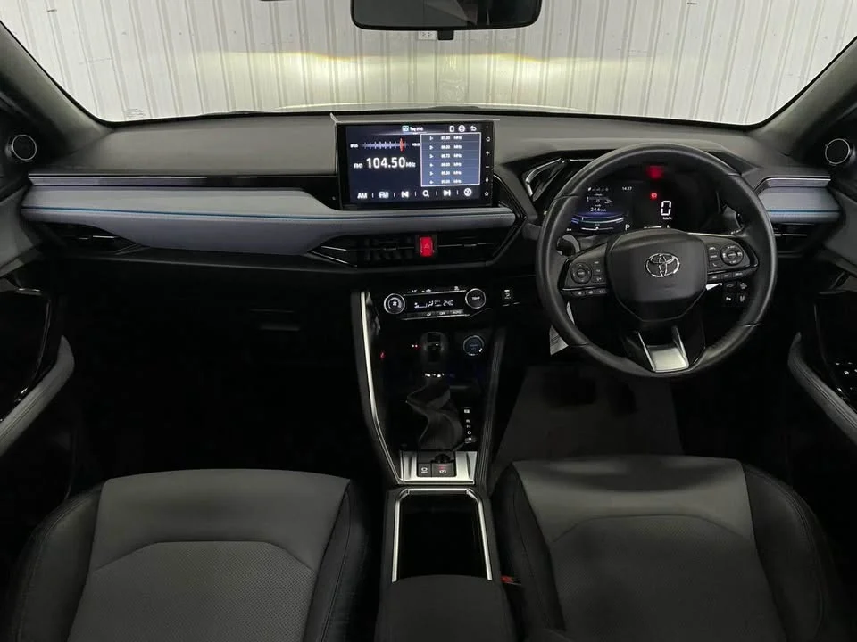 2024 Toyota Yaris Cross AC200 3