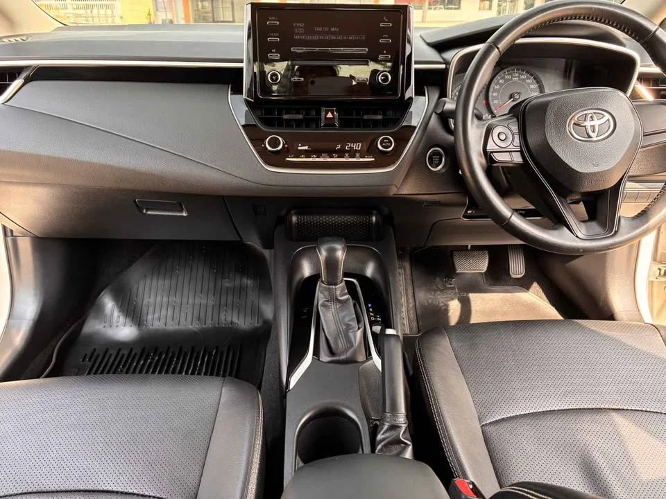 2020 Toyota Corolla Altis XII (E210) 3