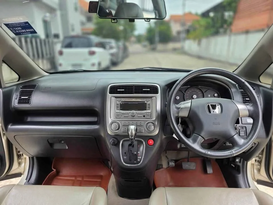 2005 Honda Stream I 2