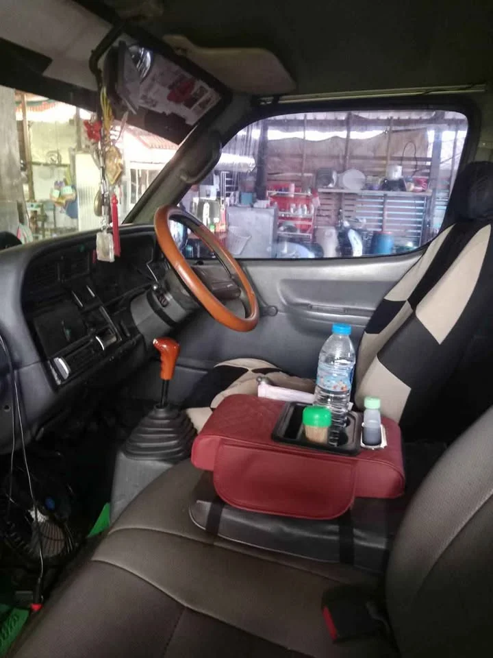 1990 Toyota Commuter IV (H100) 2