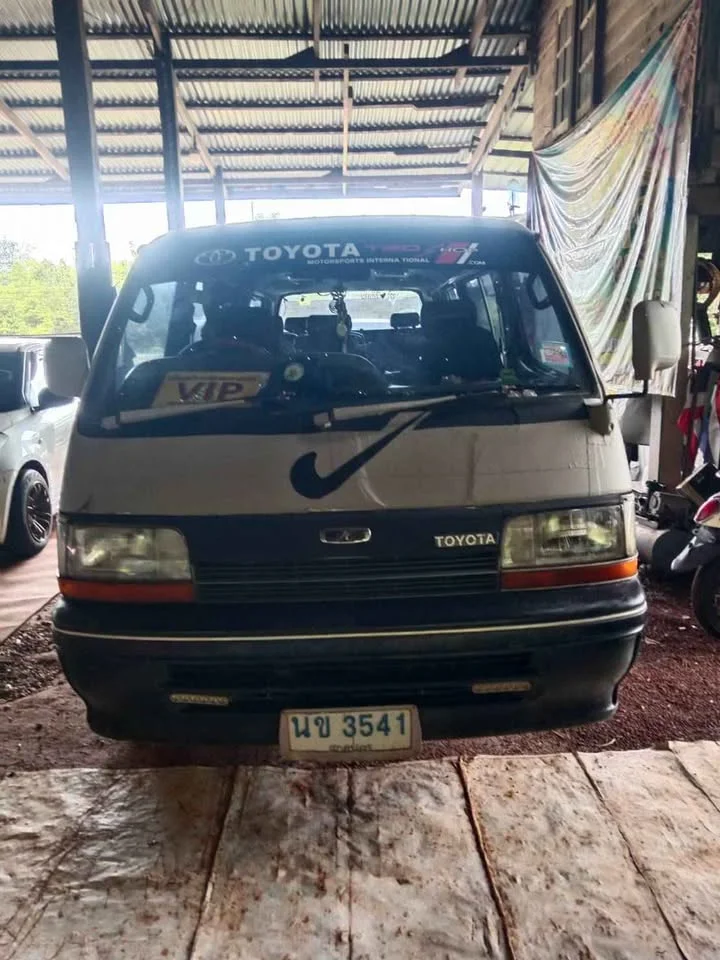 1990 Toyota Commuter IV (H100) 3