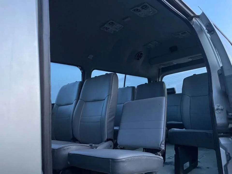 2004 Nissan Urvan V (E25) 2