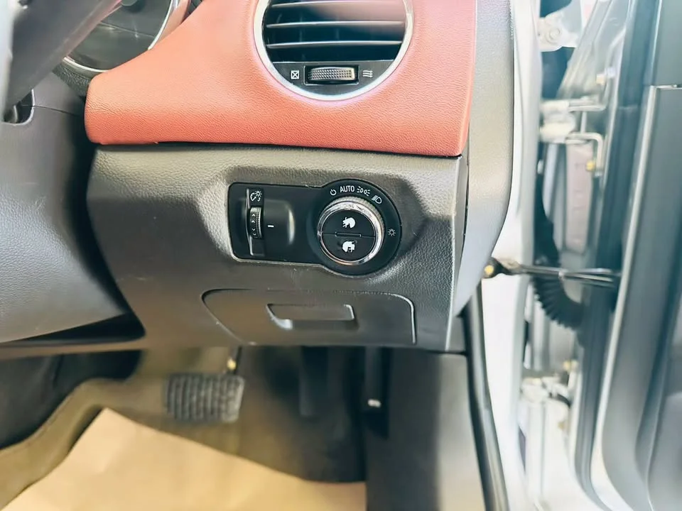 2011 Chevrolet Cruze I 2