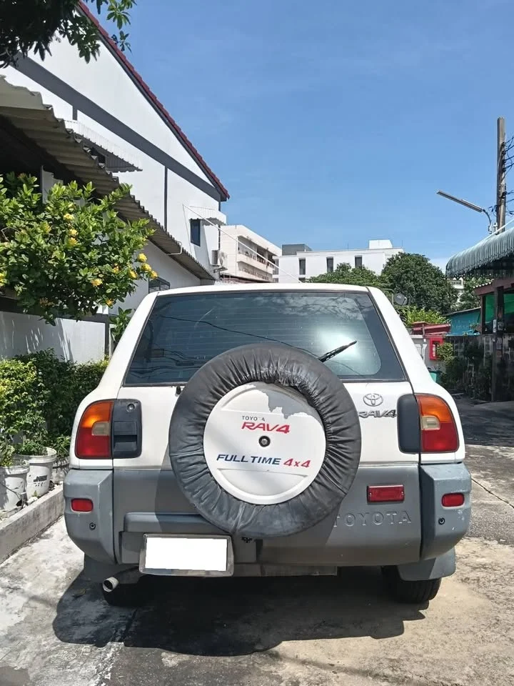 1996 Toyota RAV4 I 3