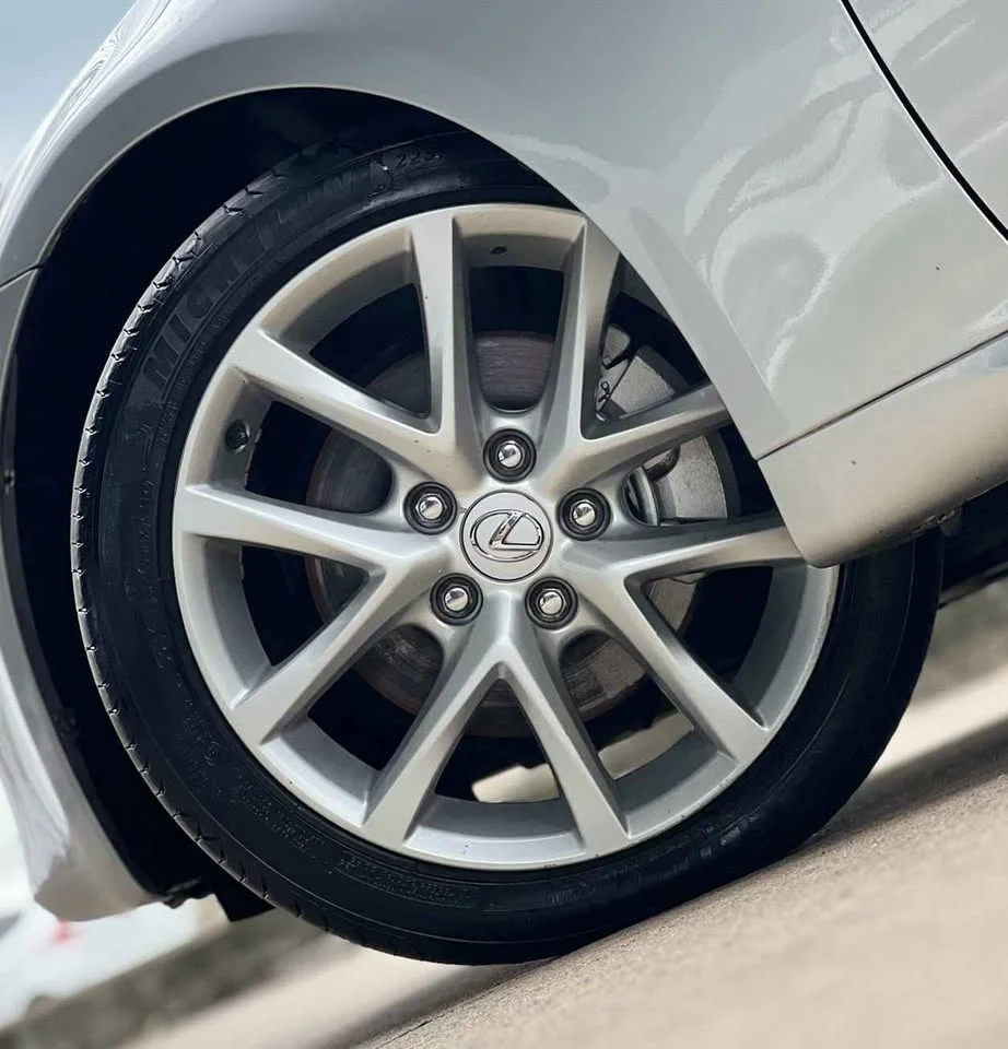 2010 Lexus IS II 3