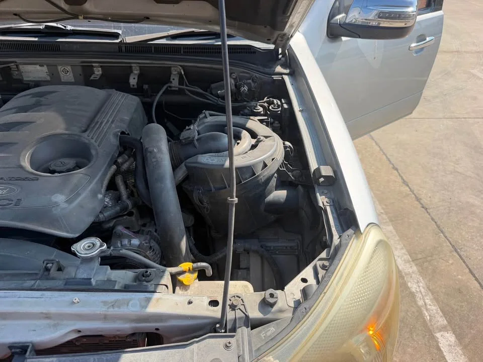 2012 Ford Everest I 3