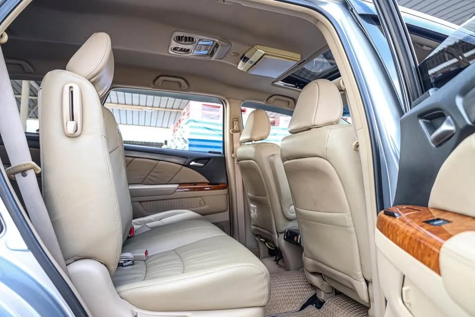 2004 Honda Odyssey III 2