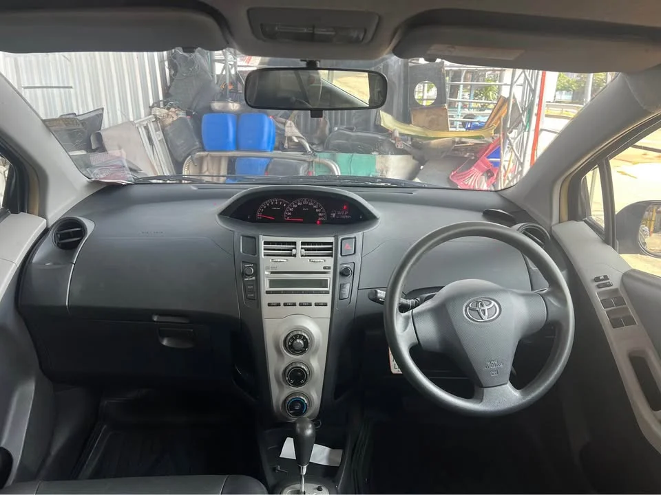 2007 Toyota Yaris II 3