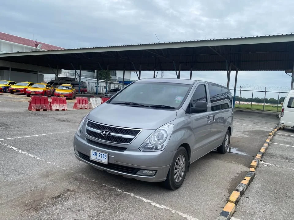 2011 Hyundai H-1 II 3