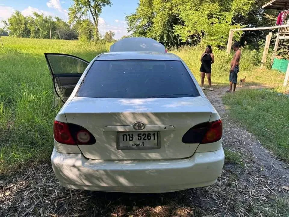 2002 Toyota Corolla Altis IX (E120) 3