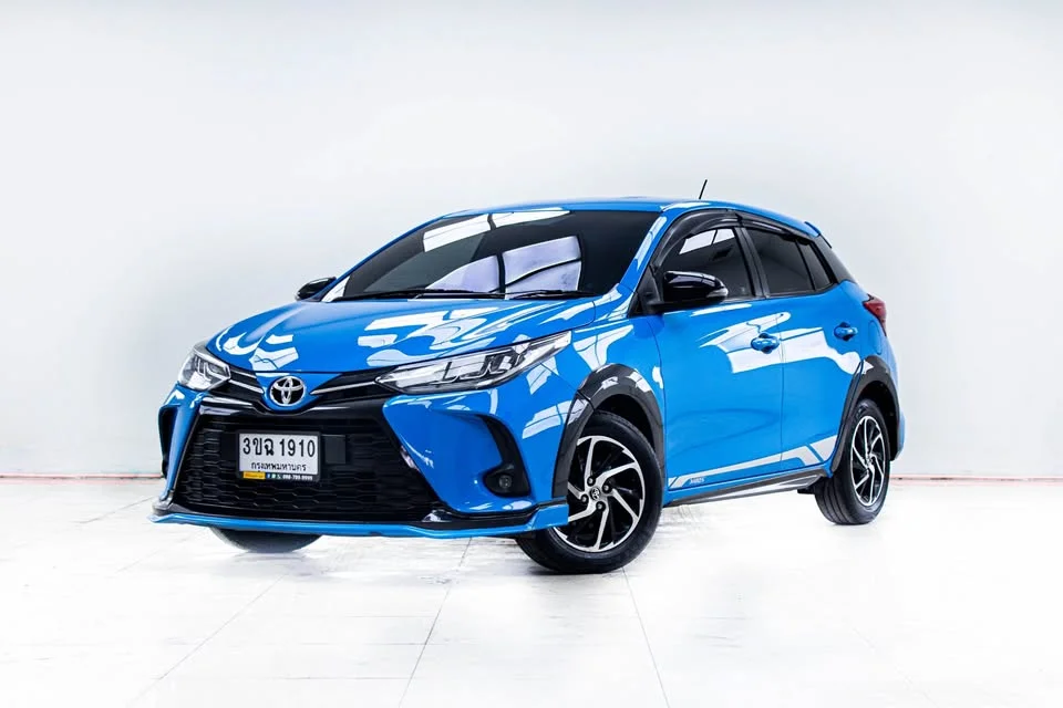 2022 Toyota Yaris III 2