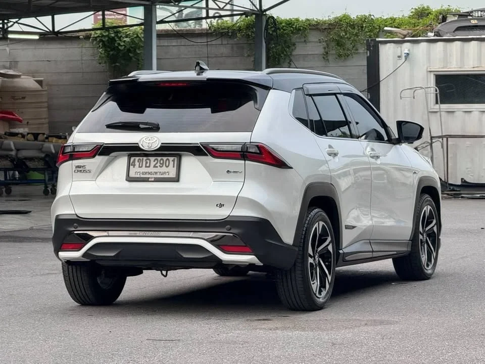 2023 Toyota Yaris Cross AC200 2