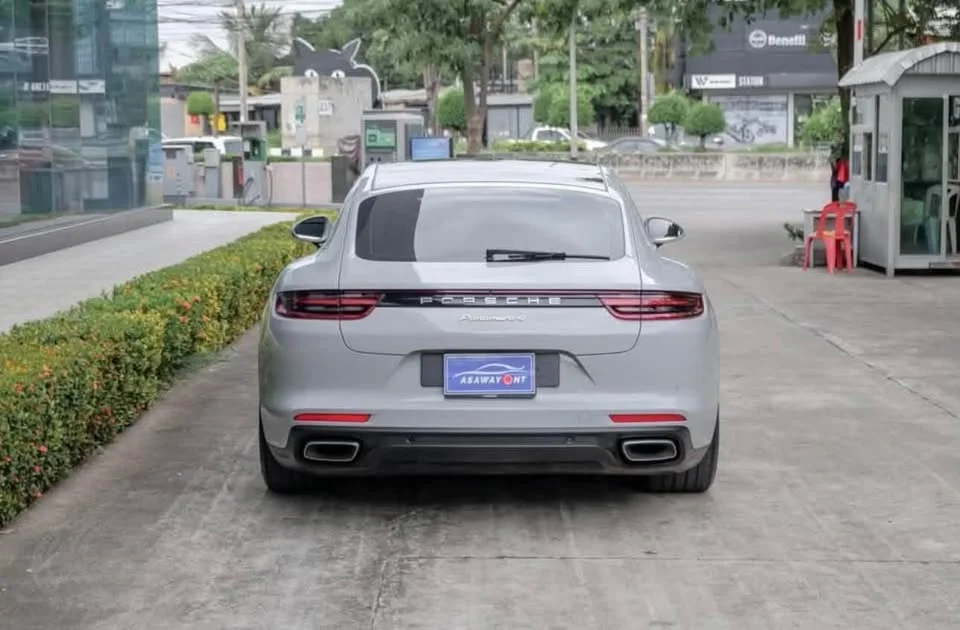 2020 Porsche Panamera II 3