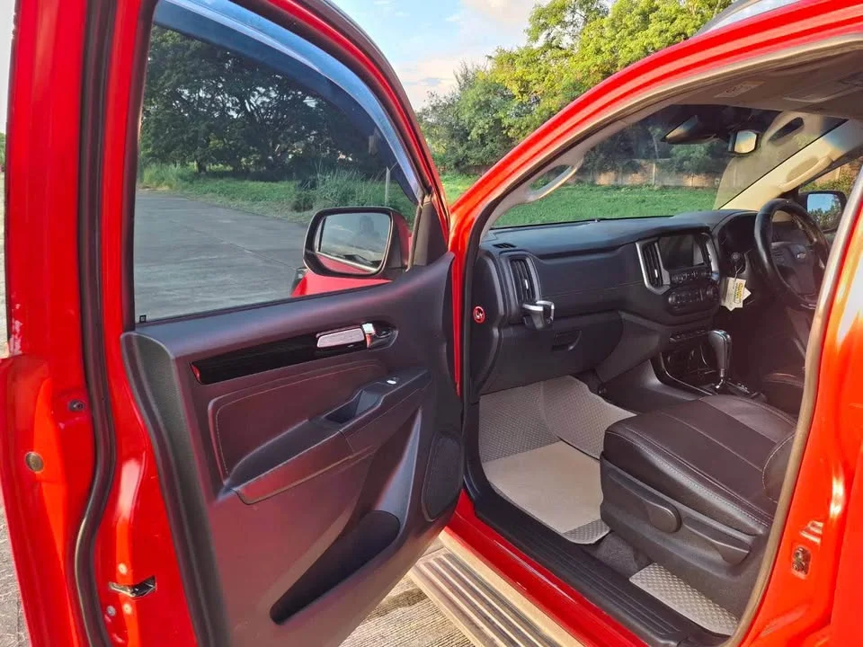 2017 Chevrolet Colorado II 3