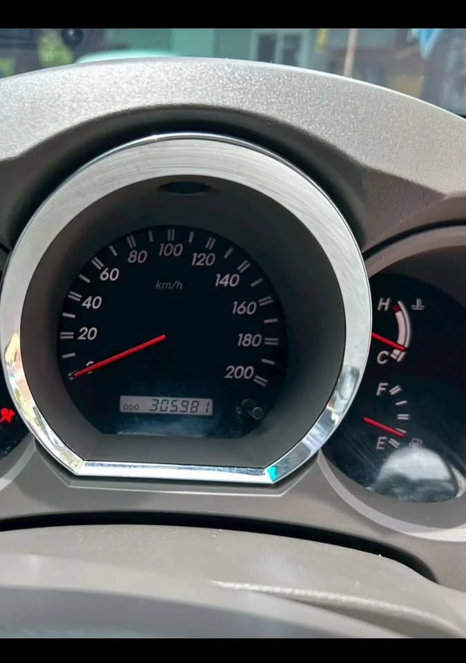 2008 Toyota Fortuner I 3