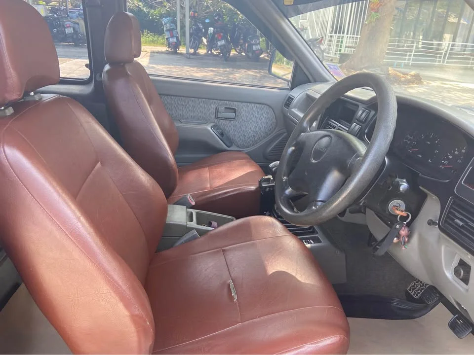 1997 Isuzu Faster Dragon Eyes III 3