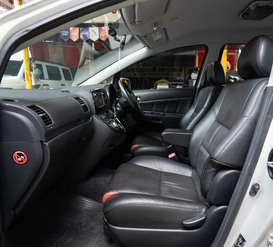 2007 Toyota Wish I 2