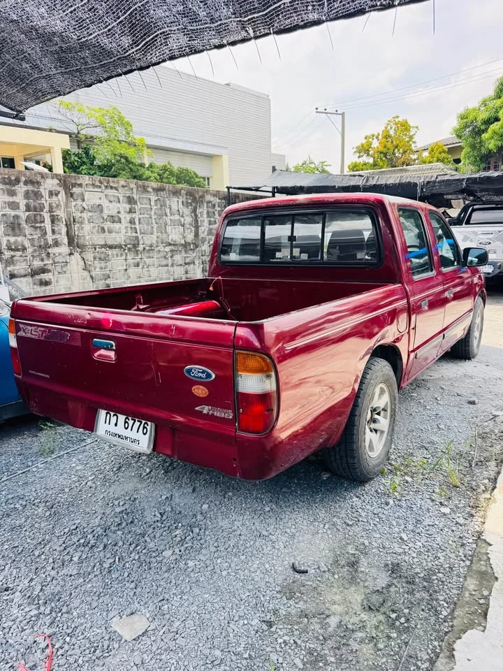 2000 Mazda 2500 Fighter V 3