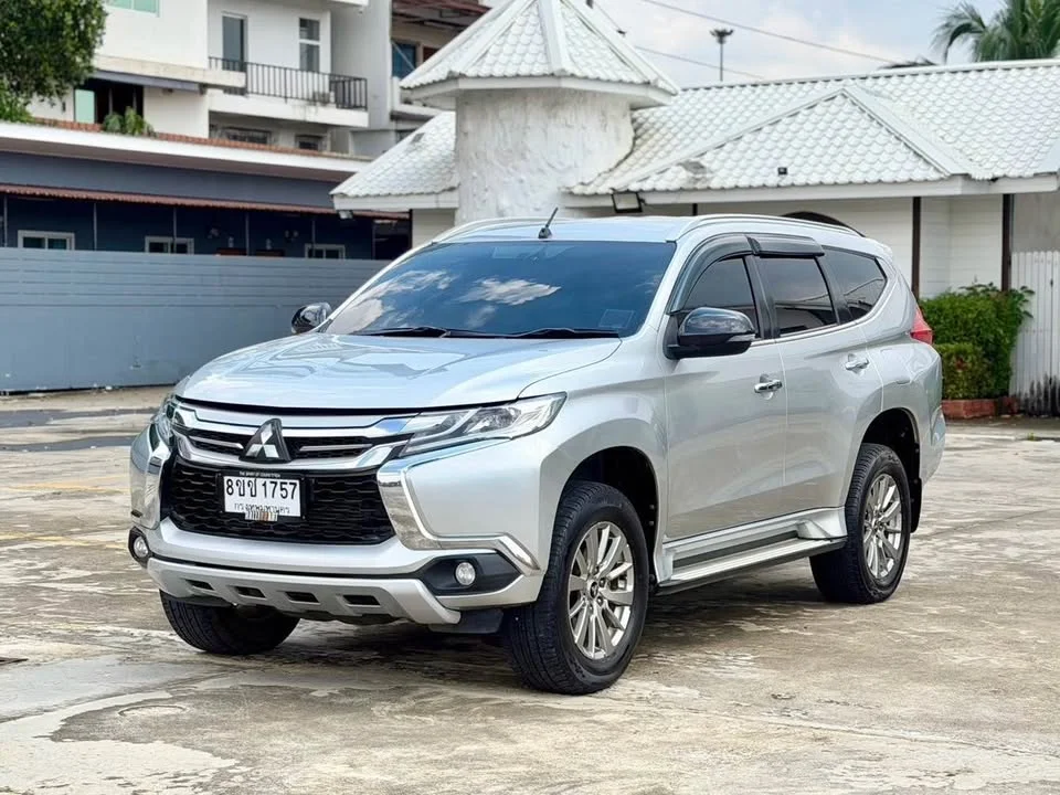 2016 Mitsubishi Pajero Sport III 2