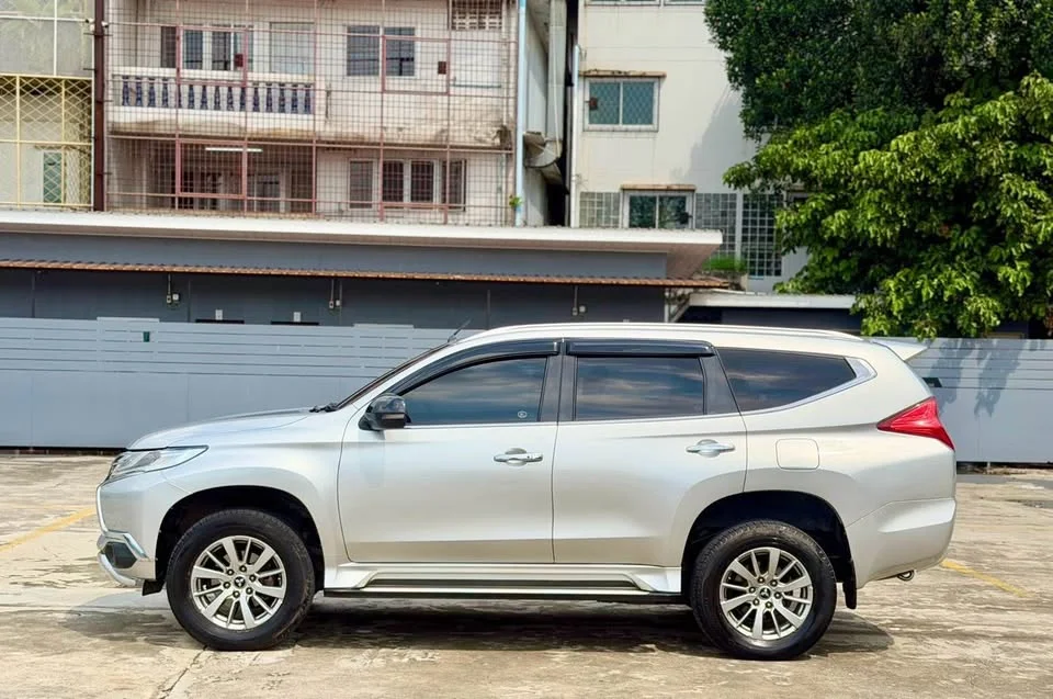 2016 Mitsubishi Pajero Sport III 3