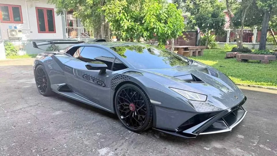 2022 Lamborghini Huracan 2