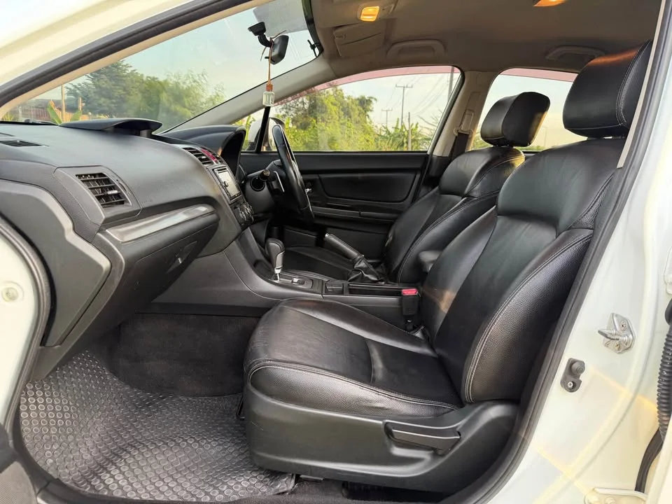 2013 Subaru XV I 2