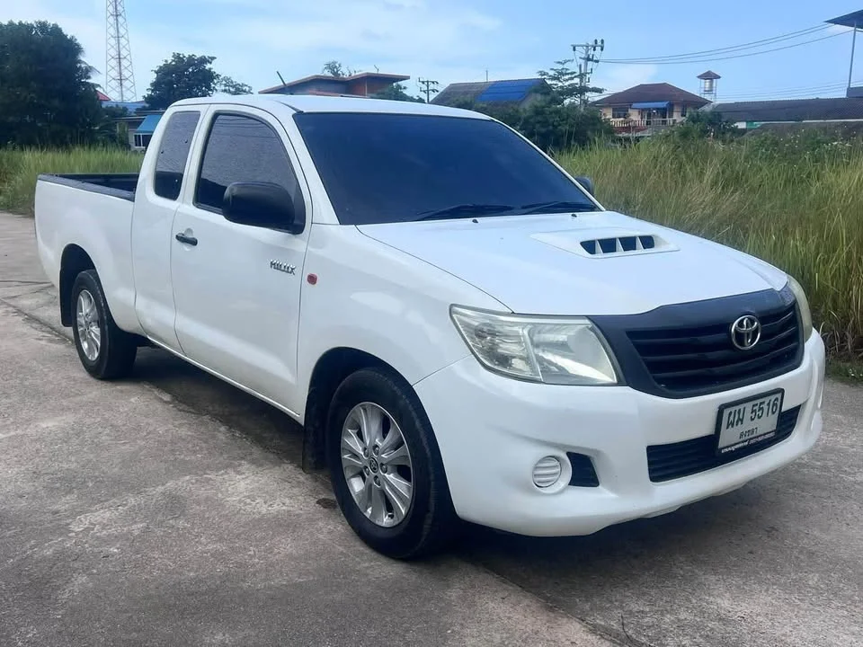 2014 Toyota Hilux VII 3