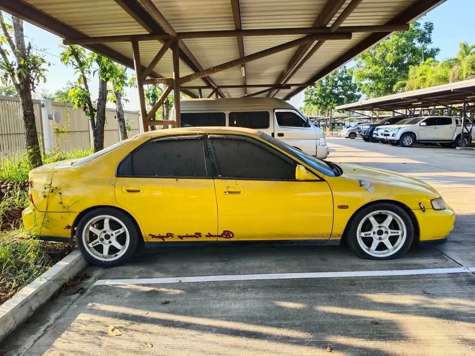 Honda Accord V 2