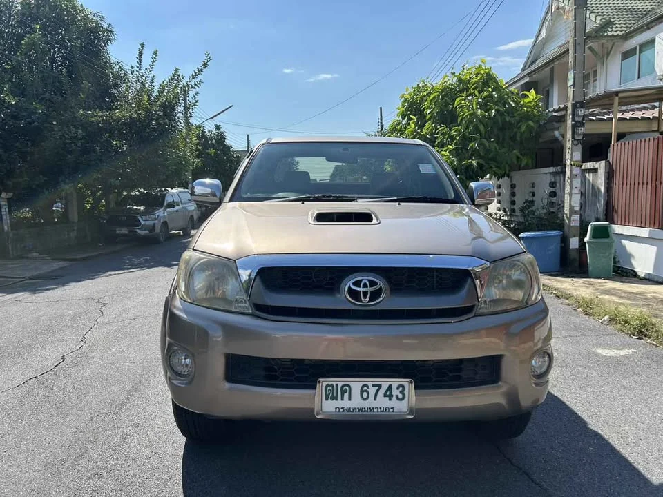 2011 Toyota Hilux VII 3