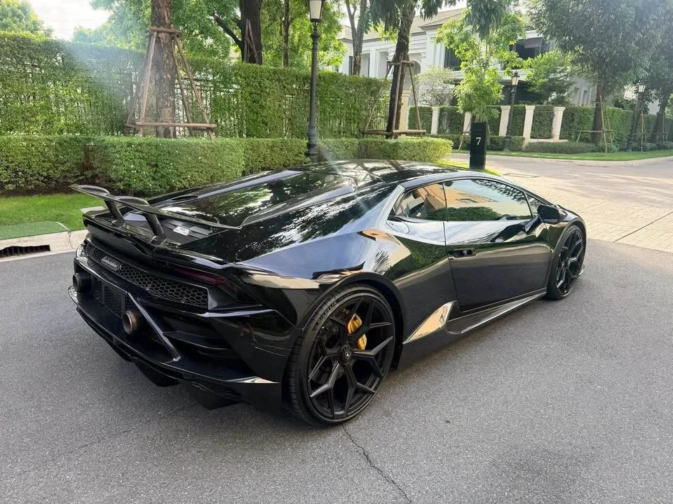 2018 Lamborghini Huracan 3