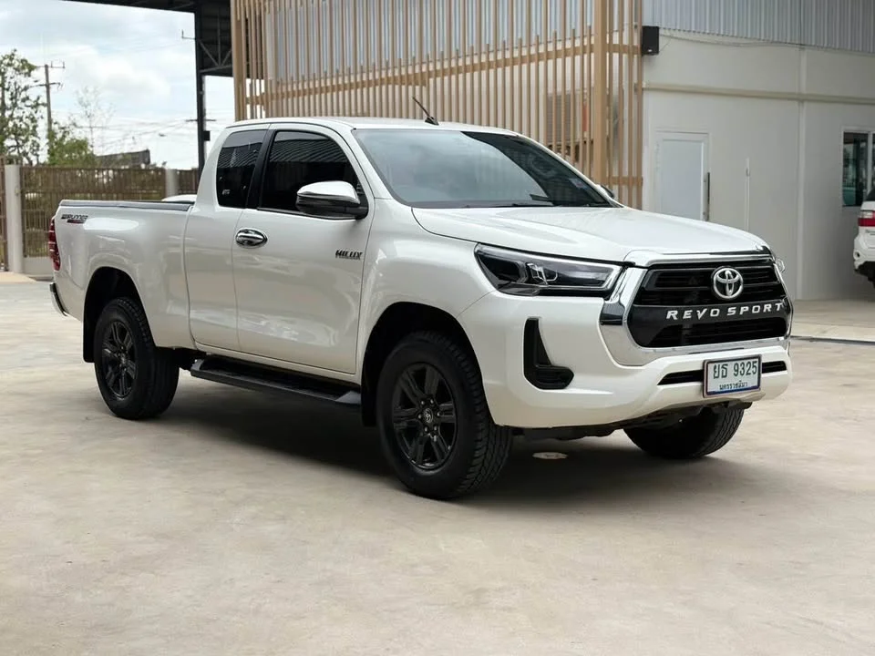 2021 Toyota Hilux VIII 3