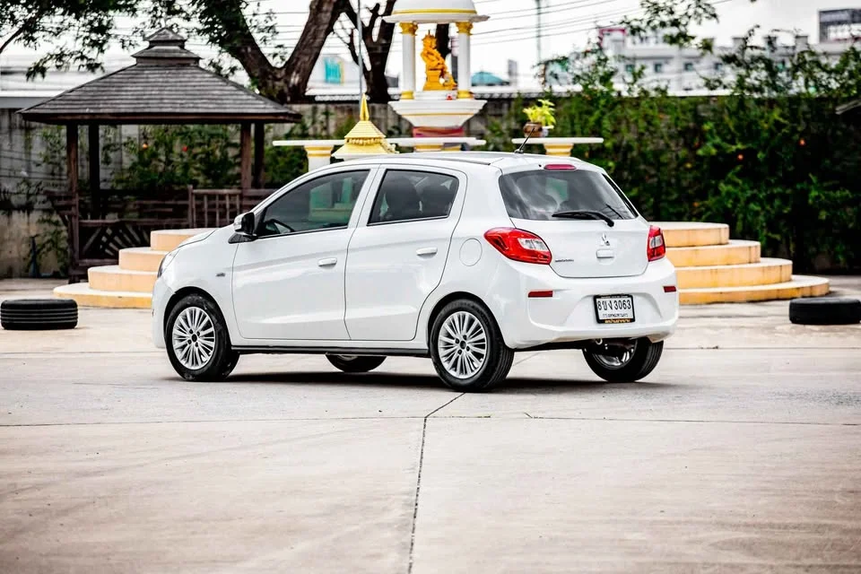 2018 Mitsubishi Mirage VI 2