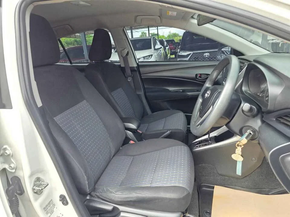 2019 Toyota Yaris ATIV III 2