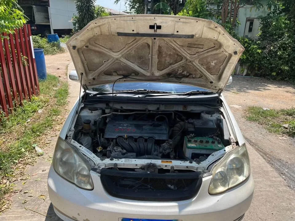 2004 Toyota Corolla Altis IX (E120) 2