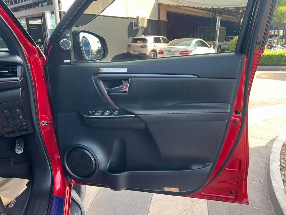 2024 Toyota Fortuner II 3