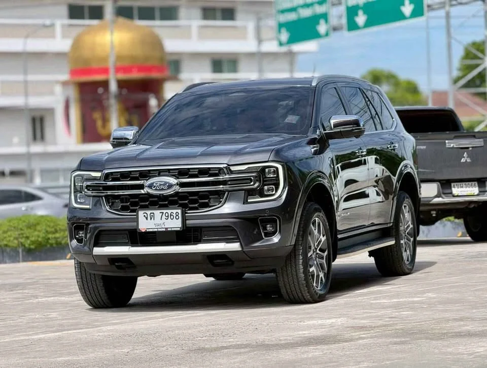 2022 Ford Everest III 3